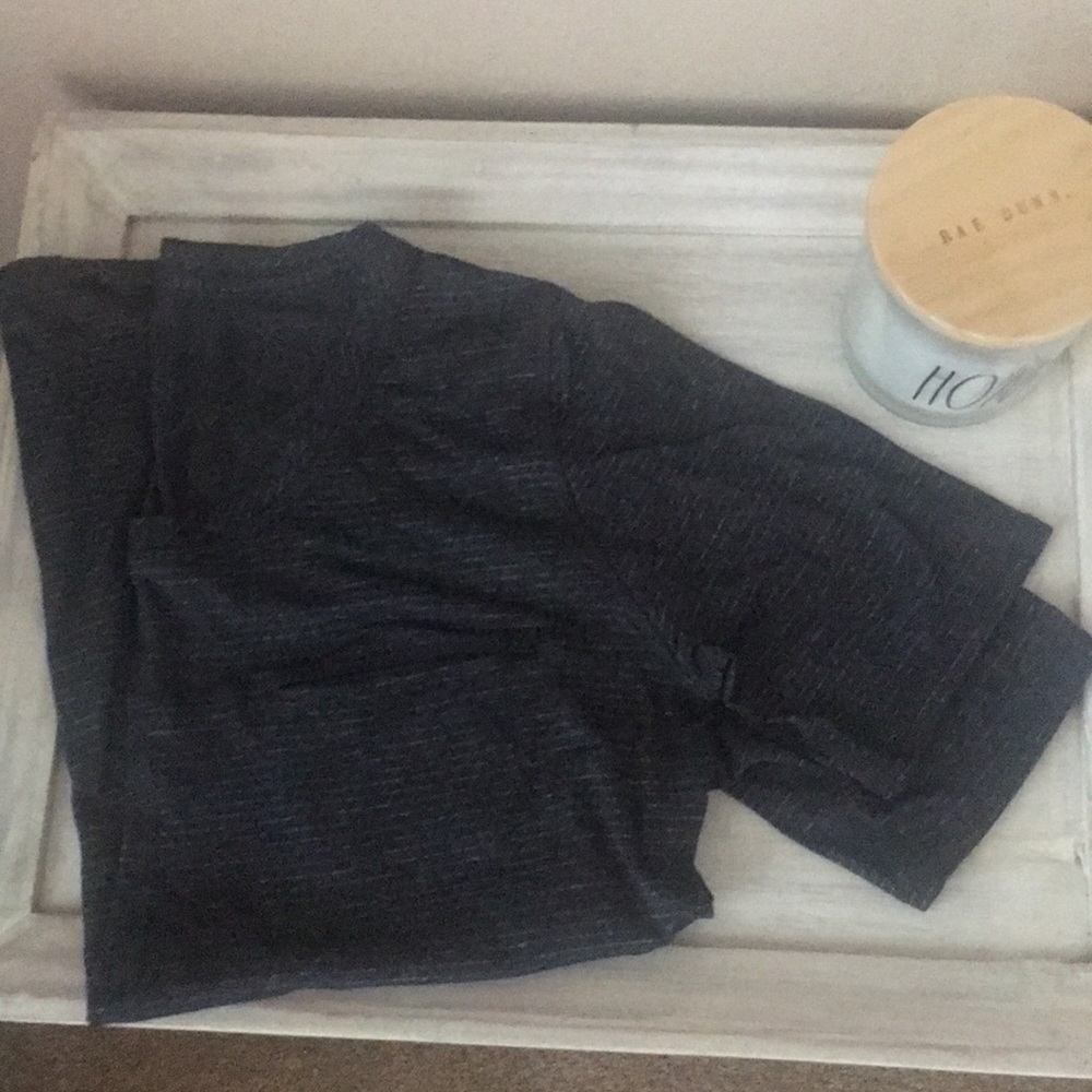 Lululemon - Picture 5 of 5